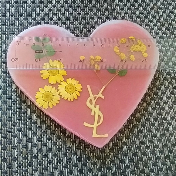 💐Coaster (RESIN)Heart Dried  Flowers - Picture 4 of 5
